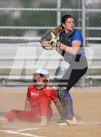 Thumbnail 1 in Regis Jesuit @ Grandview photogallery.