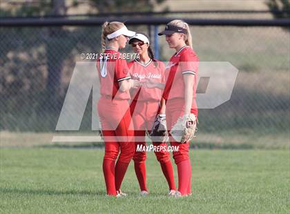 Thumbnail 2 in Regis Jesuit @ Grandview photogallery.