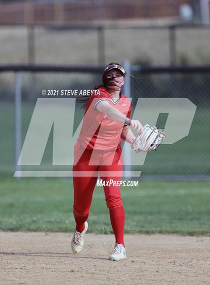 Thumbnail 1 in Regis Jesuit @ Grandview photogallery.