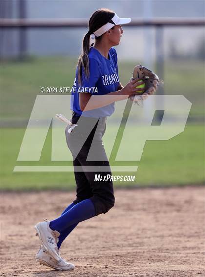 Thumbnail 2 in Regis Jesuit @ Grandview photogallery.