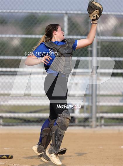 Thumbnail 3 in Regis Jesuit @ Grandview photogallery.