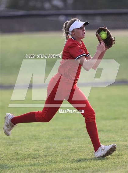 Thumbnail 3 in Regis Jesuit @ Grandview photogallery.