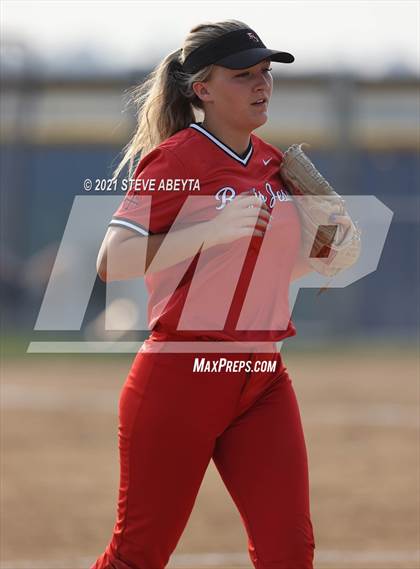 Thumbnail 3 in Regis Jesuit @ Grandview photogallery.