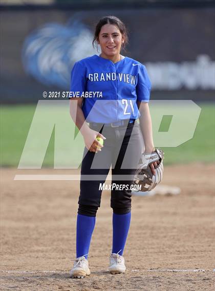 Thumbnail 1 in Regis Jesuit @ Grandview photogallery.