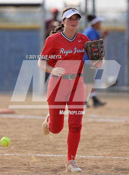 Thumbnail 1 in Regis Jesuit @ Grandview photogallery.