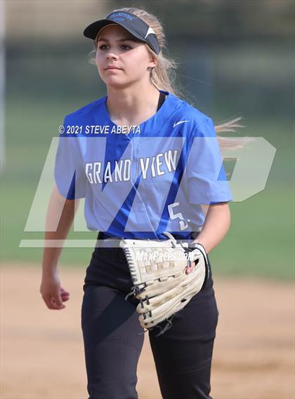 Thumbnail 1 in Regis Jesuit @ Grandview photogallery.