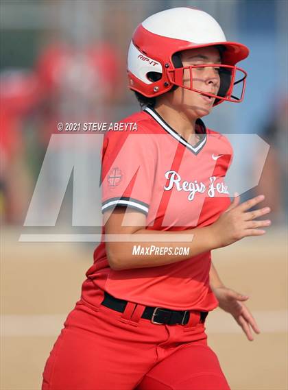 Thumbnail 3 in Regis Jesuit @ Grandview photogallery.