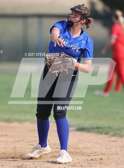 Thumbnail 2 in Regis Jesuit @ Grandview photogallery.