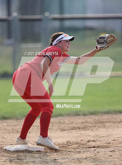 Thumbnail 1 in Regis Jesuit @ Grandview photogallery.