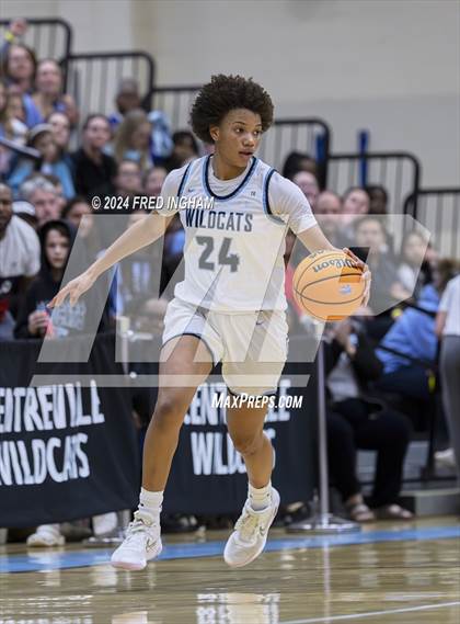 Thumbnail 2 in Gainesville vs Centreville (VHSL Division 6 Quarterfinal) photogallery.