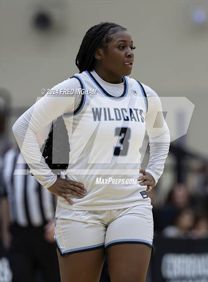 Thumbnail 3 in Gainesville vs Centreville (VHSL Division 6 Quarterfinal) photogallery.
