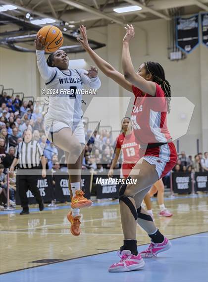 Thumbnail 3 in Gainesville vs Centreville (VHSL Division 6 Quarterfinal) photogallery.