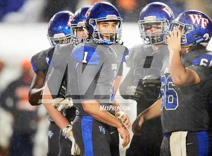 Thumbnail 2 in Wake Forest vs. Zebulon B. Vance (NCHSAA 4AA Final) photogallery.