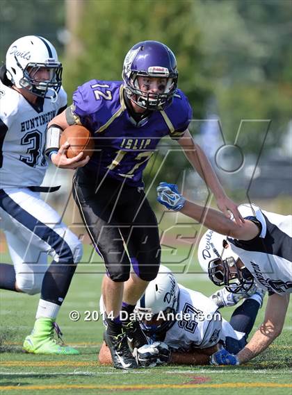 Thumbnail 3 in Huntington @ Islip photogallery.