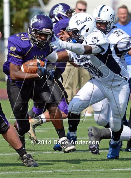 Thumbnail 3 in Huntington @ Islip photogallery.