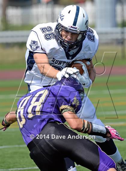 Thumbnail 3 in Huntington @ Islip photogallery.