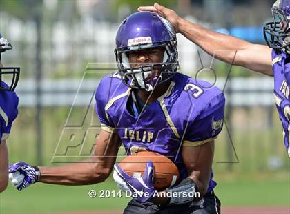 Thumbnail 3 in Huntington @ Islip photogallery.