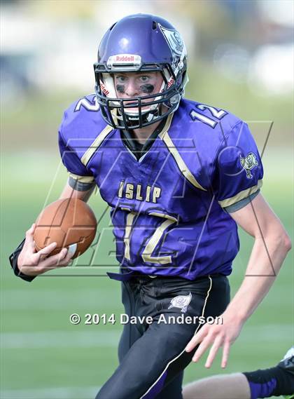 Thumbnail 2 in Huntington @ Islip photogallery.
