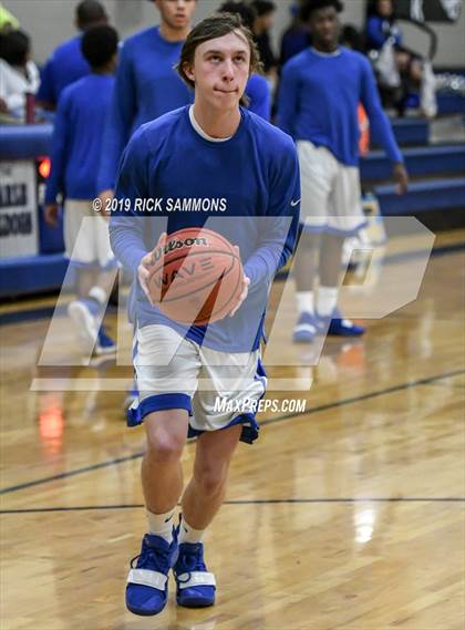Thumbnail 2 in Albemarle vs. Mountain Island Charter (NCHSAA 1A First Round Playoff) photogallery.