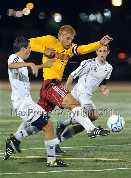 Thumbnail 2 in Davis vs. Jesuit (CIF SJS D1 Final) photogallery.