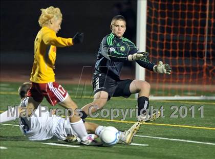 Thumbnail 2 in Davis vs. Jesuit (CIF SJS D1 Final) photogallery.