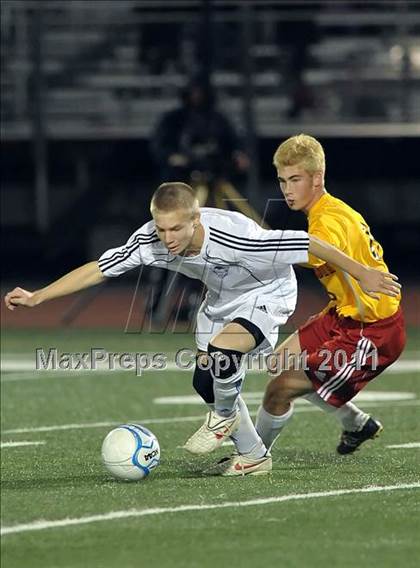 Thumbnail 1 in Davis vs. Jesuit (CIF SJS D1 Final) photogallery.
