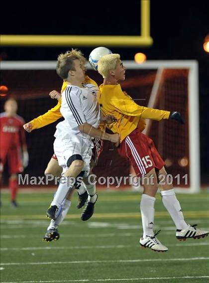 Thumbnail 2 in Davis vs. Jesuit (CIF SJS D1 Final) photogallery.