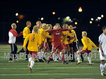 Thumbnail 1 in Davis vs. Jesuit (CIF SJS D1 Final) photogallery.