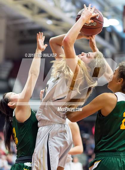Thumbnail 3 in Pinewood vs. Archbishop Mitty (CIF CCS Open Div. Final) photogallery.