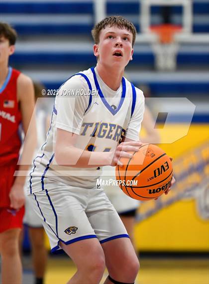 Thumbnail 3 in Chisholm @ Newkirk photogallery.