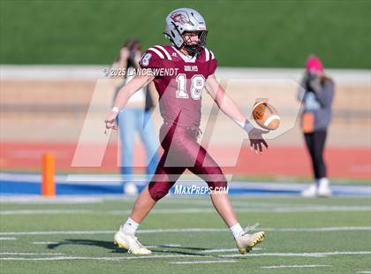 Thumbnail 2 in Idalia vs. Stratton (CHSAA 6-Man Final) photogallery.