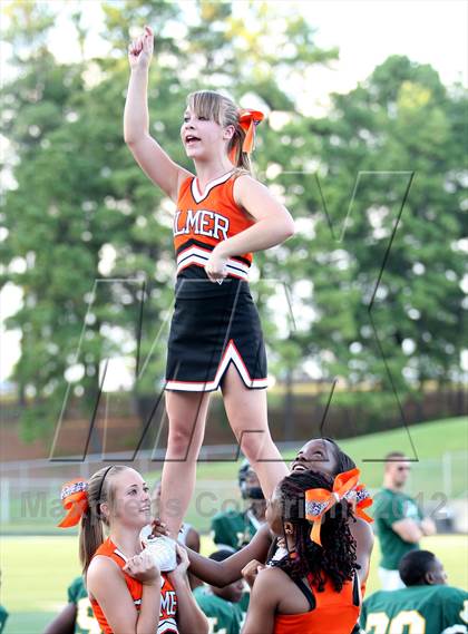 Thumbnail 3 in Gilmer Buckeyes vs Longview Lobos photogallery.