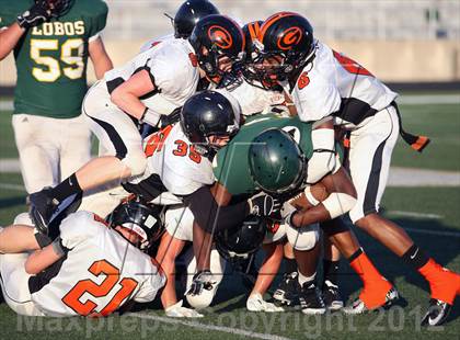 Thumbnail 1 in Gilmer Buckeyes vs Longview Lobos photogallery.