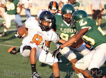 Thumbnail 2 in Gilmer Buckeyes vs Longview Lobos photogallery.
