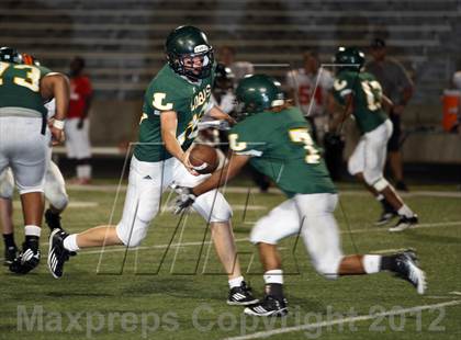 Thumbnail 2 in Gilmer Buckeyes vs Longview Lobos photogallery.