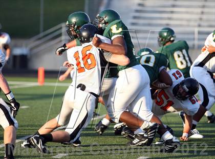 Thumbnail 3 in Gilmer Buckeyes vs Longview Lobos photogallery.