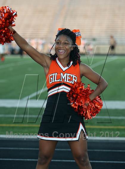 Thumbnail 1 in Gilmer Buckeyes vs Longview Lobos photogallery.