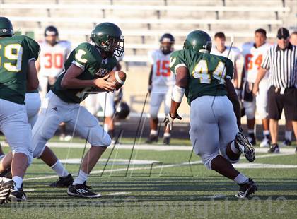 Thumbnail 1 in Gilmer Buckeyes vs Longview Lobos photogallery.