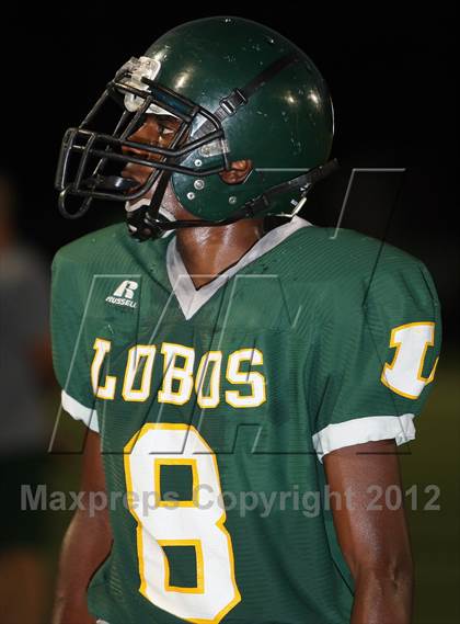 Thumbnail 2 in Gilmer Buckeyes vs Longview Lobos photogallery.