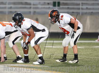 Thumbnail 2 in Gilmer Buckeyes vs Longview Lobos photogallery.