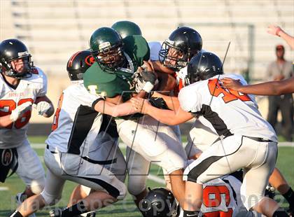 Thumbnail 3 in Gilmer Buckeyes vs Longview Lobos photogallery.