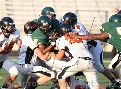 Thumbnail 1 in Gilmer Buckeyes vs Longview Lobos photogallery.