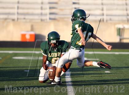 Thumbnail 1 in Gilmer Buckeyes vs Longview Lobos photogallery.