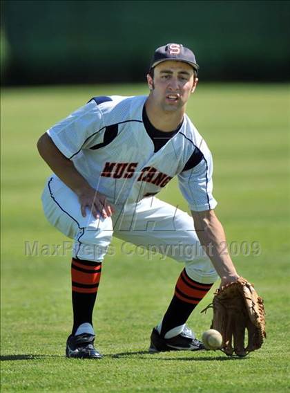 Thumbnail 1 in Garland @ Sachse photogallery.