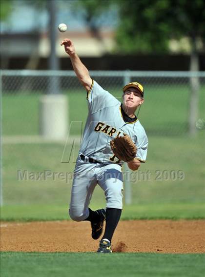 Thumbnail 3 in Garland @ Sachse photogallery.