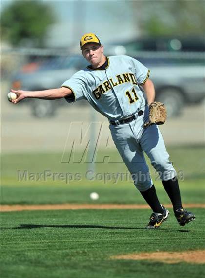 Thumbnail 1 in Garland @ Sachse photogallery.