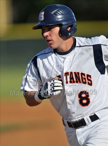 Thumbnail 2 in Garland @ Sachse photogallery.