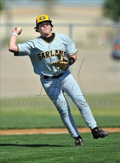 Thumbnail 1 in Garland @ Sachse photogallery.
