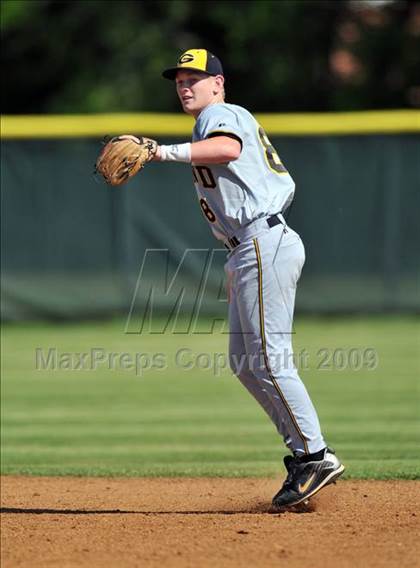 Thumbnail 1 in Garland @ Sachse photogallery.