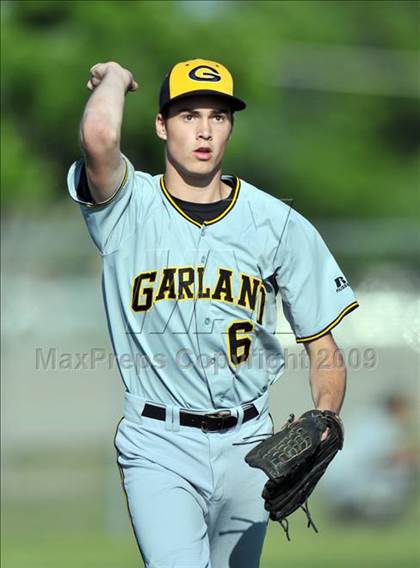 Thumbnail 3 in Garland @ Sachse photogallery.
